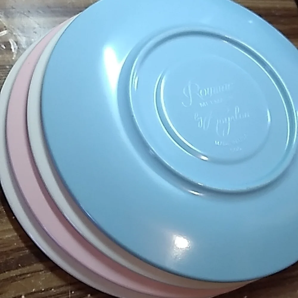 Vintage 1970s Melmac Roymac Adcraft Spauldingware Imperial Ware 7 pieces pastel
